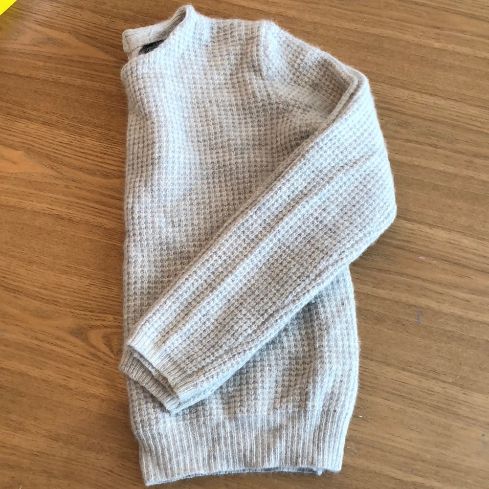 Grey sweater